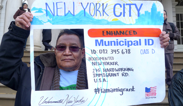 Los inmigrantes indocumentados se beneficiarán de este carnet. Foto Javier Castaño