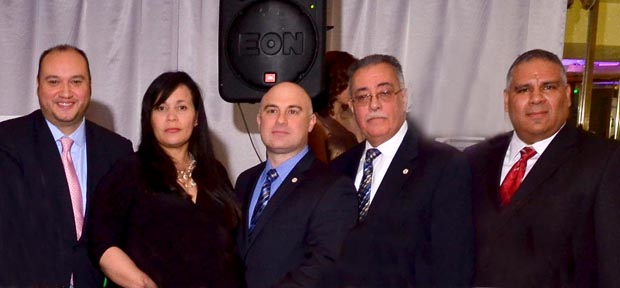 Miembros de la Cámara de Comercio Hispana de Queens (HCCQ), desde la izquierda, Alfonso Quiroz, Yanna Enriquez, Ernesto Curry y Alfredo Arrieta. Foto John Caballero
