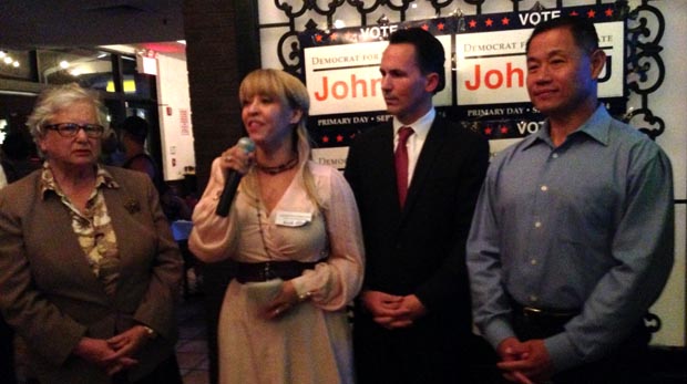 Desde la izquierda, la senadora Toby Stavisky, Elida Almonte, John Messer y John Liu. Foto Javier Castaño