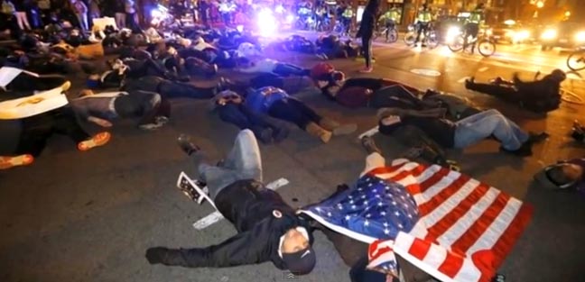 Las protestas han sido pacíficas, pero han aumentado en número e intensidad a nivel nacional. 