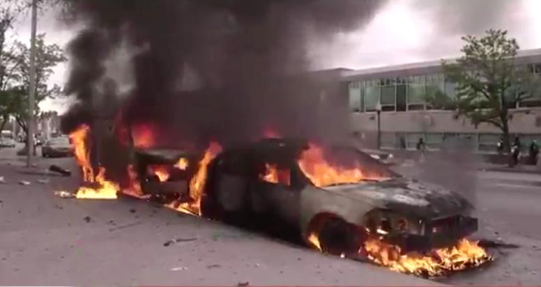 Escenas similares a esta se han visto en otras ciudades por muerte de negros y latinos en los Estados Unidos.