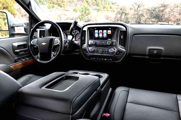 La elegancia por dentro del Silverado 1500 de la Chevrolet.