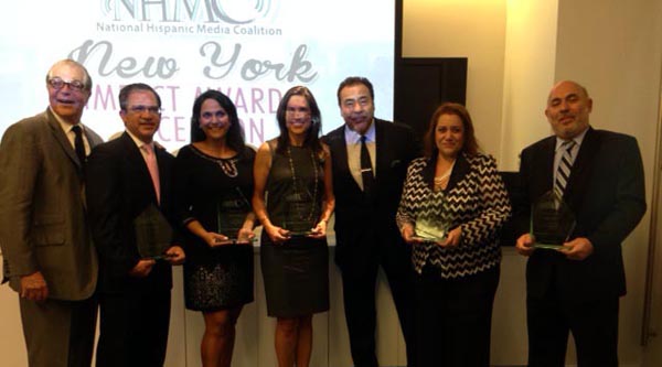 Desde la izquierda, Alex Nogales, joe Torres, jeanive Ramírez, Lynda Baquero, John Quiñones, Cynthia López y Estevan Creste.