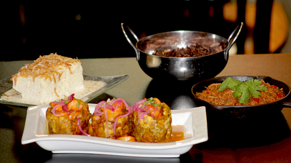 ‘Mofonguitos de Mariel’, Ropa Vieja, y postre de Tres Leches con coco. Fotos Mauricio Hernández