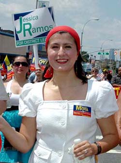 Jessica Ramos como candidata a líder distrital demócrata en Queens.