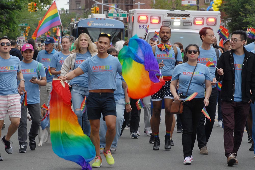 La comunidad latina siempre ha dicho presente en este Desfile del Orgullo Gay. Foto Humberto Arellano