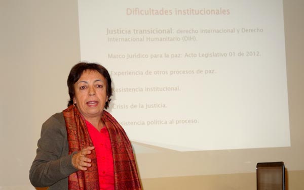 ‘El proceso de paz no es para que las Farc se rindan’: Consuelo Ahumada