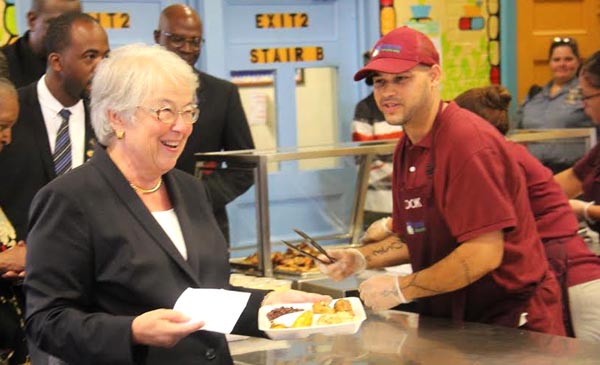 Comida gratis para tu mente este verano en las escuelas públicas de NY