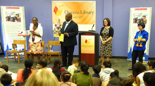 Primera Dama de NYC en campaña para impulsar la lectura en los niños y la integración de las familias