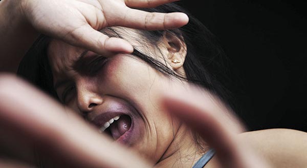 Queens enfrenta el acecho y la violencia doméstica