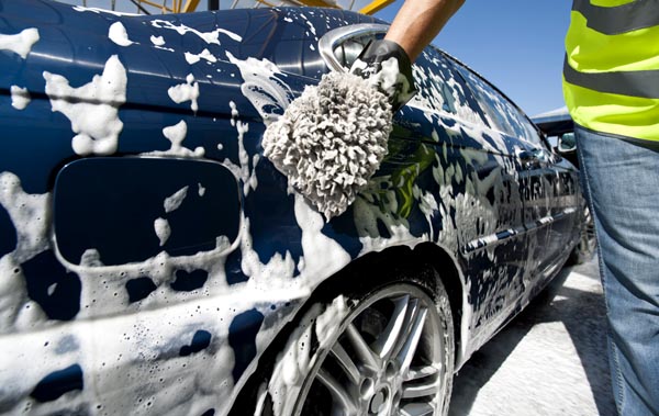 Queens ‘Carwasheros’ Sue Owner for Some $400,000 In Wage Theft