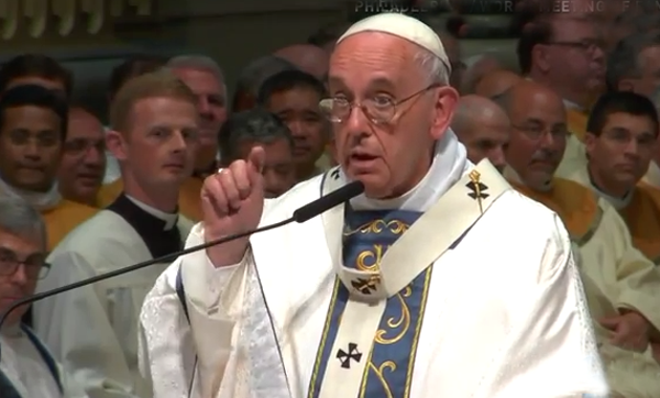 El Papa Francisco reza en Filadelfia por las familias