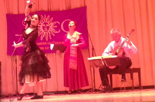 Centro Cultural Latinoamericano de Queens celebra la Herencia Hispana