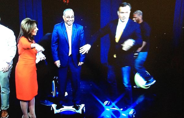 Senador Peralta quiere legalizar el uso de hoverboards