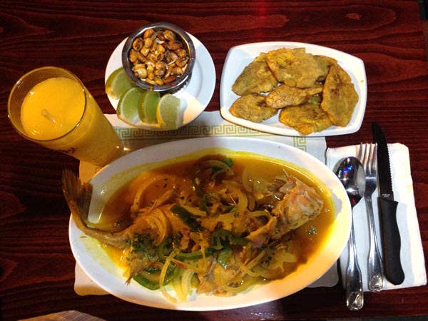 Restaurante Tropical en Woodside con sabor a la costa ecuatoriana