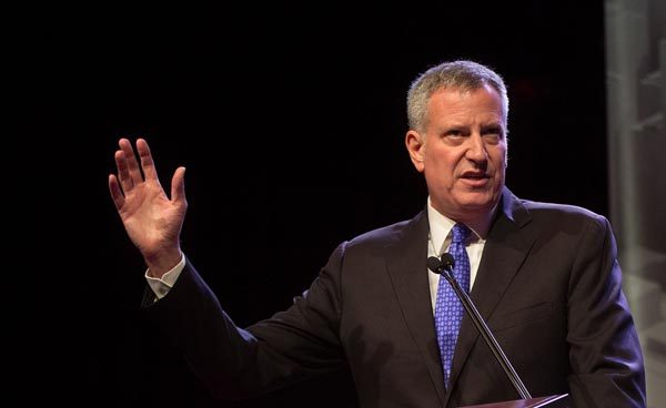 Alcalde Bill de Blasio repite y los demócratas ganan a nivel nacional