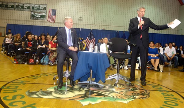 Foro público en Sunnyside con el alcalde Bill de Blasio