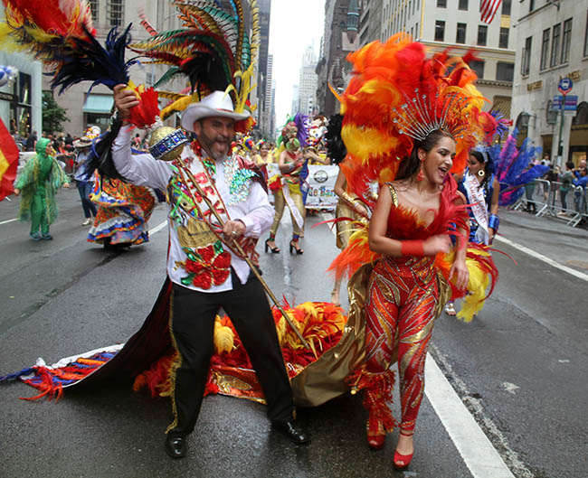 Desfile Hispano de Nueva York exalta las tradiciones culturales