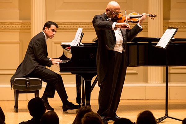 Músicos ecuatorianos atrapan la audiencia en el Carnegie Hall de Manhattan