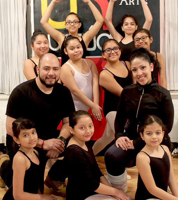 Urzúa Dance Academy enseña ballet y zumba en La Roosevelt