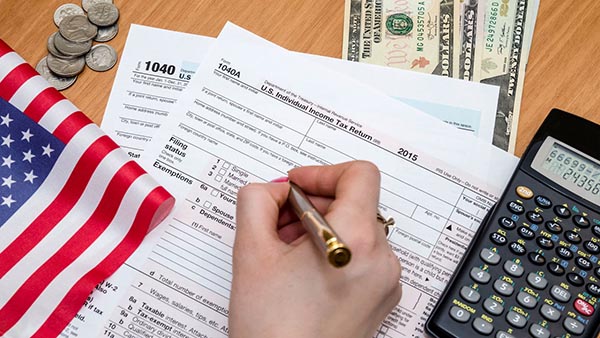 Free Tax Services Available at Woodside on the Move