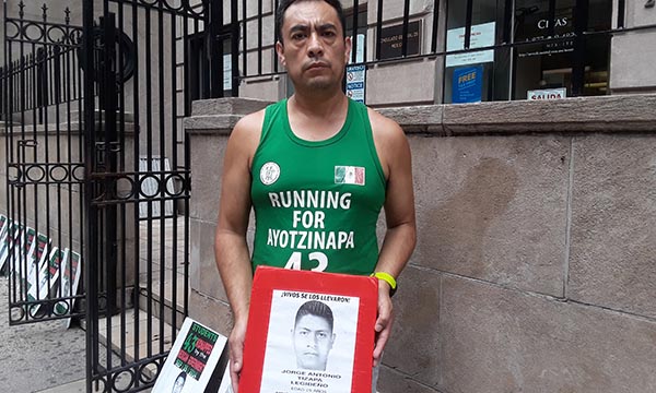 Protesta por desaparición de estudiantes de Ayotzinapa