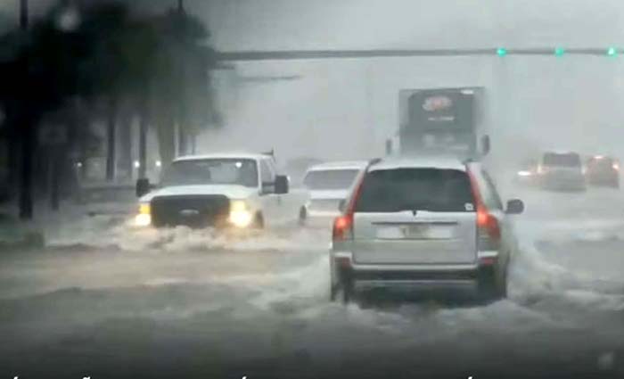 Laura: huracán 4
