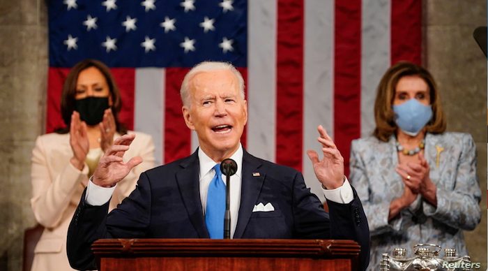 Presidente Biden defiende su agenda y promesas