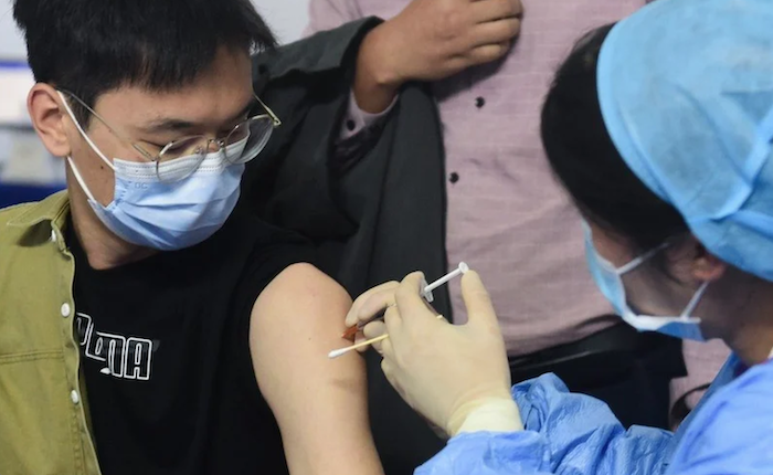 Necesitamos muchos médicos chinos