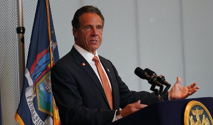 Gobernador Cuomo declara emergencia en NY por el crimen