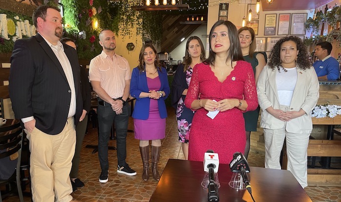 Mojitos to go… Restaurantes quieren vender licor para llevar