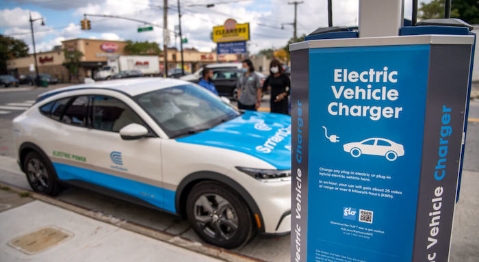 Carros eléctricos a la vuelta de la esquina
