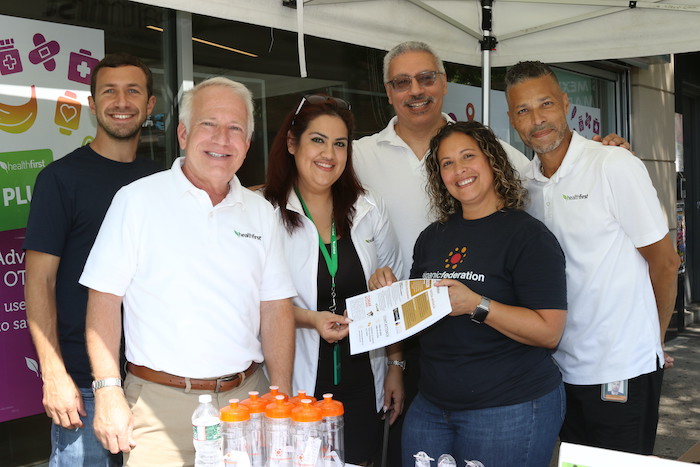 Healthfirst celebra a sus miembros durante el mes de septiembre