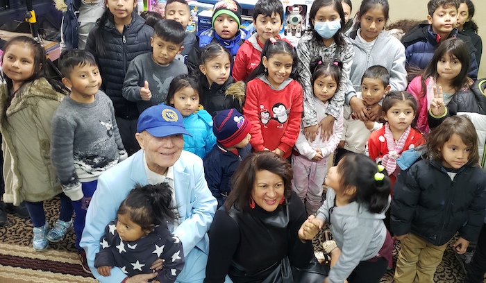 Padres en Acción celebra la Navidad