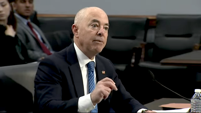‘Queremos frenar la inmigración ilegal’: Alejandro Mayorkas DHS