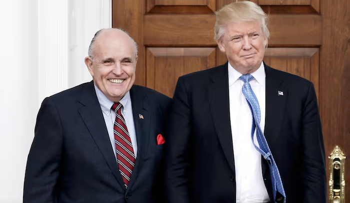 Trump se hunde más