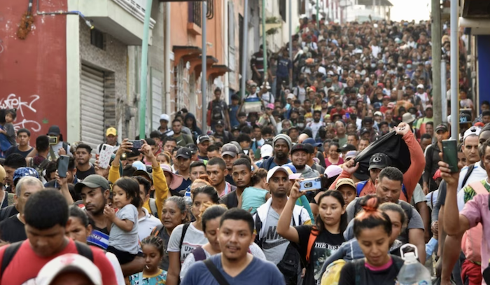 Migrantes rumbo a la frontera
