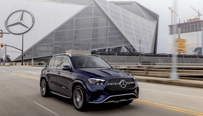 Mercedes-Benz pisa fuerte con el GLE híbrido 2024