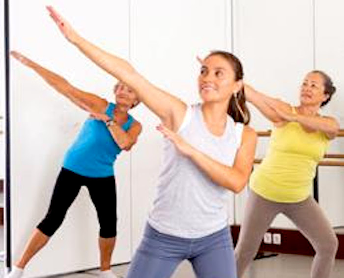 Zumba yoga bailoterapia en Bibliotecas de Corona Queens