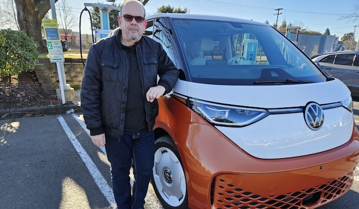 2025 ID Buzz de la Volkswagen atrae miradas