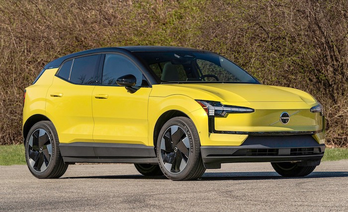 Volvo EX30: velocidad, innovación y frustración