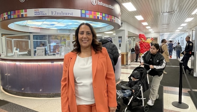 Alina Morán nueva directora del Hospital Elmhurst