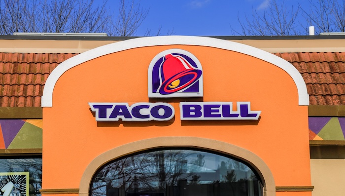 Por qué Taco Bell y Dunkin deben compensar $ empleados