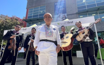 Hospital Elmhurst celebra el 5 de Mayo