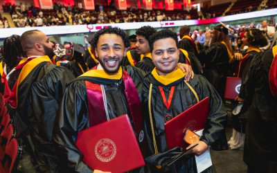 Vaughn College celebra la graduación del 2026