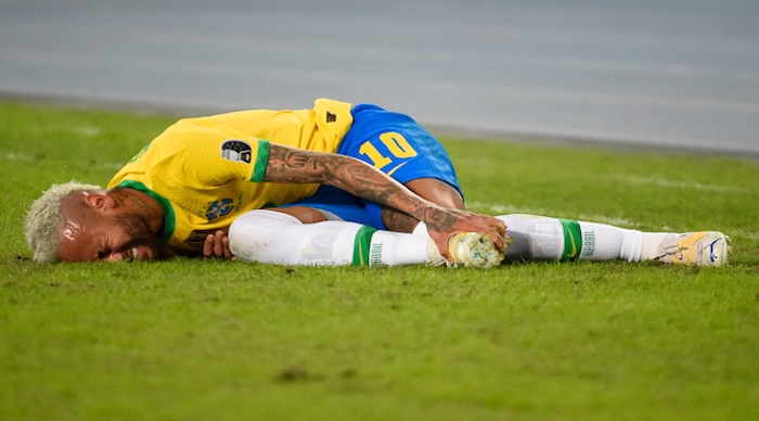 Nuevas reglas de la FIFA: no se haga el lesionado